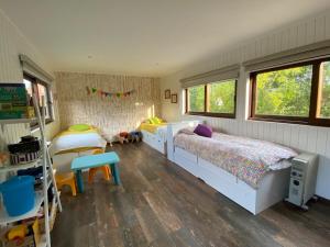 Postel nebo postele na pokoji v ubytování Comfortable and spacious family beach house