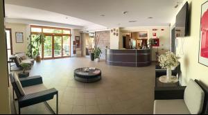 Vstupní hala nebo recepce v ubytování Hotel mariuccia + 37 fotografií