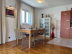 Fotografia z galérie ubytovania Apartment BEPPO v destinácii Podstrana