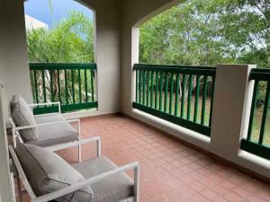 Photo de la galerie de l'établissement 3BR - Villa Papaya at North Coast Village, à Dorado 38 autres photos