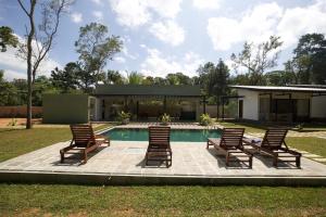 Bazén v ubytování Maho Boutique Hotel nebo v jeho okolí