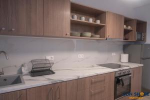 Una cocina o zona de cocina en Rest in style