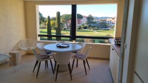 Balkón nebo terasa v ubytování Appartement Manieldi - Golfe de St-Tropez