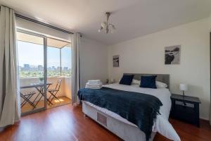 Ảnh trong thư viện ảnh của Embark on a journey of exclusivity in our home ở Santiago