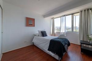 Ảnh trong thư viện ảnh của Embark on a journey of exclusivity in our home ở Santiago