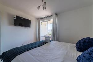 Ảnh trong thư viện ảnh của Embark on a journey of exclusivity in our home ở Santiago