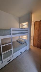 Postel nebo postele na pokoji v ubytování Appartement Manieldi - Golfe de St-Tropez