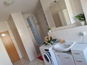 Koupelna v ubytování Ferienwohnung Dippoldiswalde + 12 fotografií