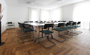 GROSCH Brauhotel & Gasthof tesisinde bir iş alanı ve/veya konferans odası
