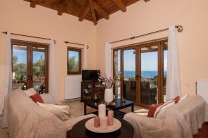 Gallery image of Elegance Villas - Villa Andon & Villa Yiota in Argasi