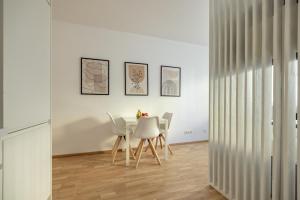 Fotografie z fotogalerie ubytování EA-Modernes Studio nähe Hauptplatz v destinaci Wiener Neustadt + 16 fotografií
