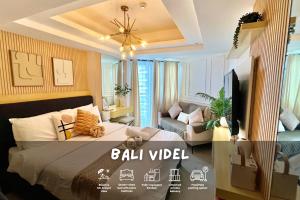 A bed or beds in a room at Studio for Couples with Soft Bed and Beach View