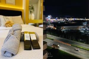 A bed or beds in a room at Studio for Couples with Soft Bed and Beach View