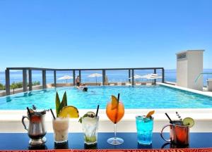 Boutique Hotel Mirjam内部或周边的泳池