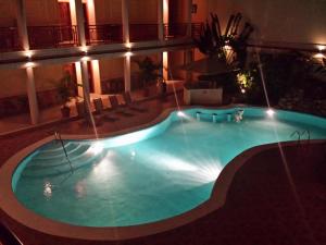 Bazén v ubytování Hotel Plaza Maria nebo v jeho okolí