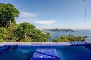 Фотография из галереи 3BR Apt in Acapulco with Pool and Private Club в городе Акапулько-де-Хуарес