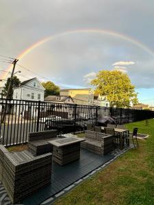 Фотография из галереи Luxury Gated NYC Theme 3BR 2B with Parking by EWR в Элизабет