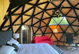 Postel nebo postele na pokoji v ubytování Entre-pinos Glamping WiFi Vista 360º