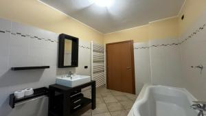 A bathroom at Clubhouse