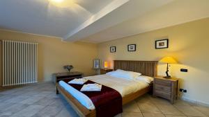 A bed or beds in a room at Clubhouse