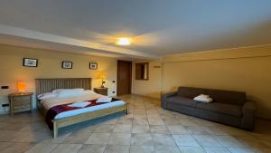 A bed or beds in a room at Clubhouse