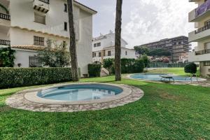 Bazén v ubytovaní Apt Amarres, piscina comunitaria alebo v jeho blízkosti