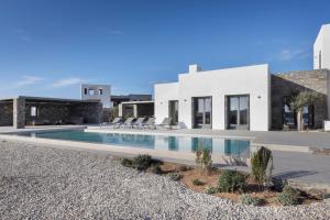 Villa con piscina en el desierto en Blue Serenity Villas, en Santa Maria