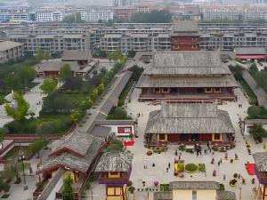 Tầm nhìn từ trên cao của 桔作酒店 许昌东站胖东来天使城店