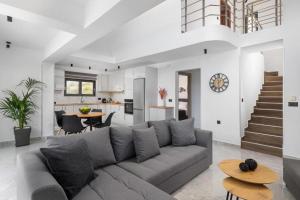 Posezení v ubytování Aiora Luxury Villas