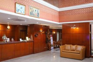 Posezení v ubytování Nonthaburi Palace Hotel