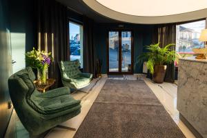 Posezení v ubytování Hotel Brilliant Plaza