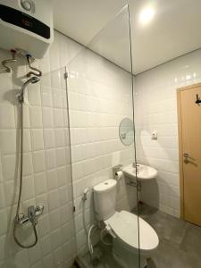Koupelna v ubytování Loren Hotel Kopeng