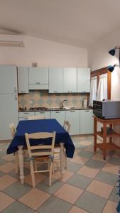 Kuchyňa alebo kuchynka v ubytovaní Casa Olivo Le ginestre
