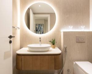 Koupelna v ubytování Upgraded Gorgeous 1BR at 5 Star Resort