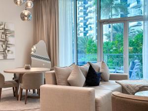 Ein Sitzbereich in der Unterkunft Sunset view apartment in Oceana