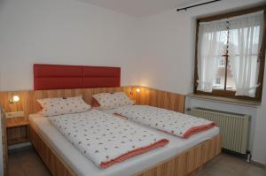 Postel nebo postele na pokoji v ubytování Landgasthof Krone + 5 fotografií