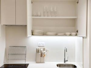 Breathtaking view studio – Address Dubai Marina的厨房或小厨房