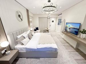 Breathtaking view studio – Address Dubai Marina客房内的一张或多张床位