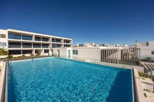 Bazén v ubytování Ria View - Luxo a Beira Mar nebo v jeho okolí