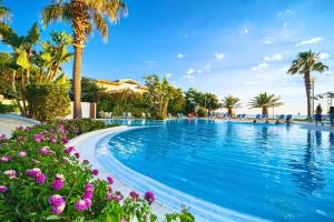 Bazén v ubytování Hotel Ipomea Club nebo v jeho okolí