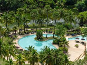 Piscina en o cerca de Pullman Phuket Karon Beach Resort
