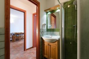 A bathroom at Borgo Stalle Residence