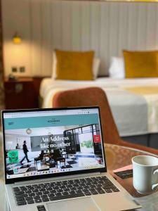 Uma cama ou camas num quarto em The Address Cork (formerly Ambassador Hotel & Health Club)