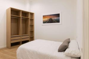 Postel nebo postele na pokoji v ubytování Luxury Apartment Oceanografic 6 pax