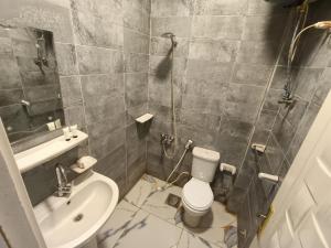 Bany a New Pyramids hostel