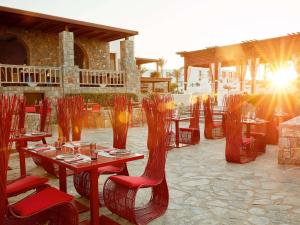 Restaurace v ubytování Amirandes, A Grecotel Resort to Live