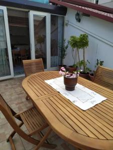 Patio nebo venkovní prostory v ubytování Attico Amelia Soverato Con Terrazzo e Barbecue