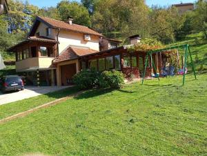 Taman di luar Holiday Home Pharaoh