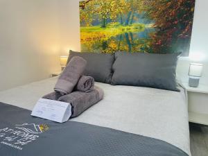 Ένα ή περισσότερα κρεβάτια σε δωμάτιο στο Apartamento Jimena Maro en el centro de Nerja