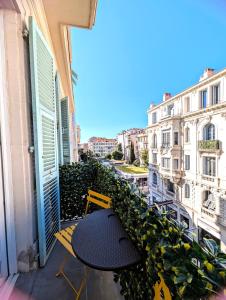 Balkón nebo terasa v ubytování H33 Hôtel
